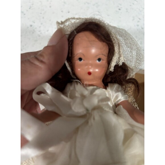 BISQUE Nancy Ann Storybook Doll FAMILY SERIES BRIDE no. 86 - Picture 2 of 8